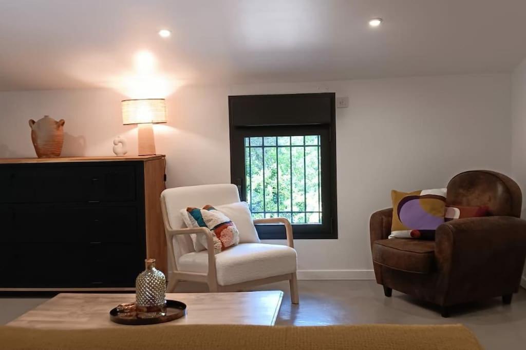 Gite Cosy Au Coeur Du Luberon Lagnes 外观 照片