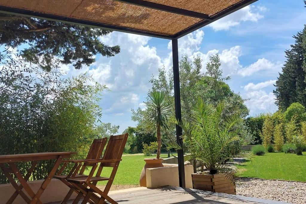 Gite Cosy Au Coeur Du Luberon Lagnes 外观 照片